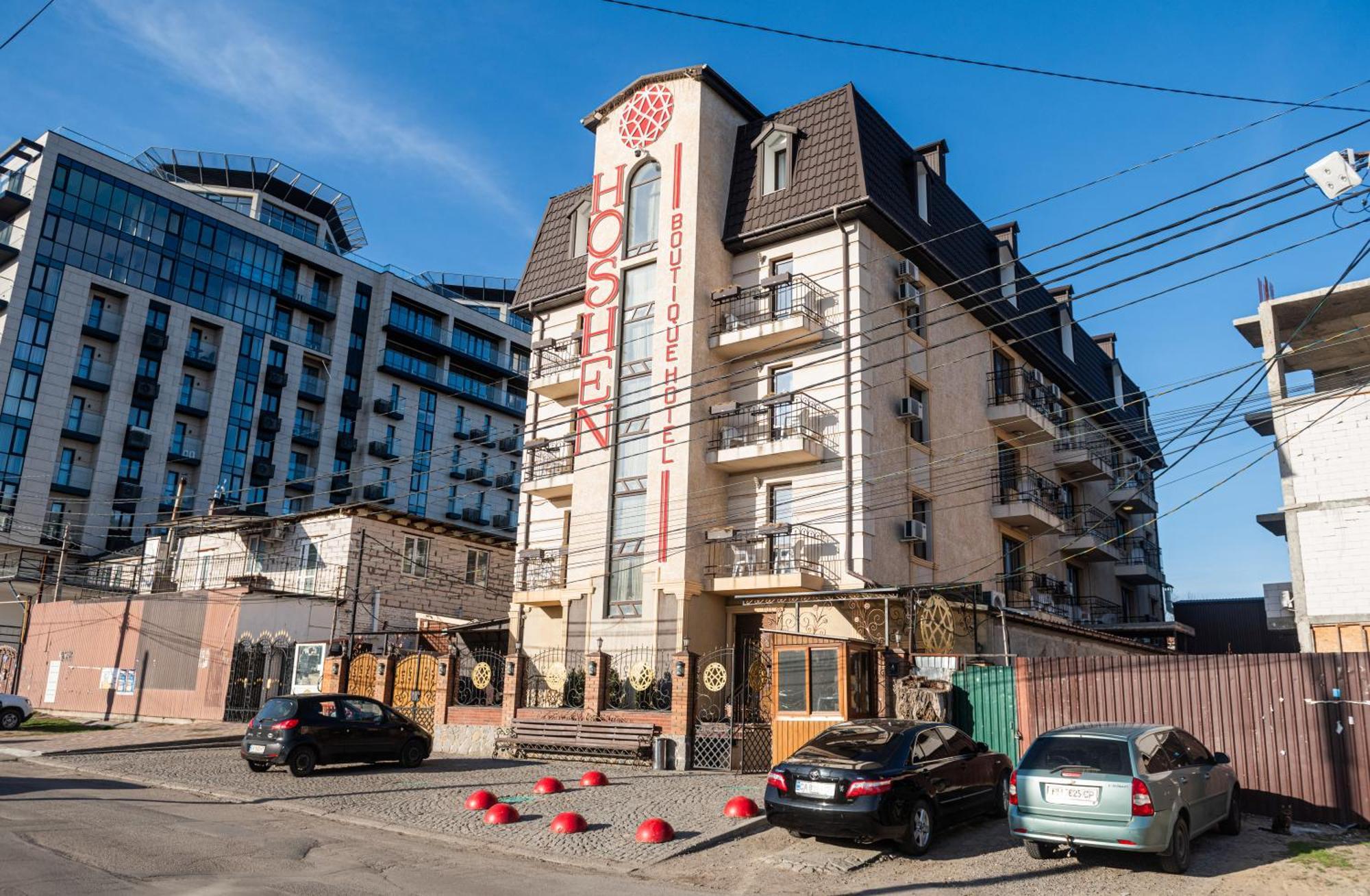 Hoshen Hotel Uman Bagian luar foto