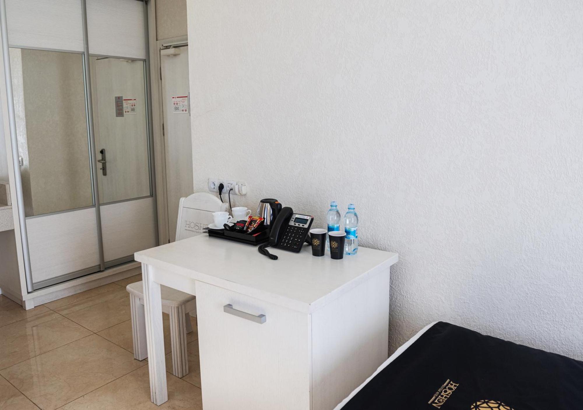 Hoshen Hotel Uman Bagian luar foto